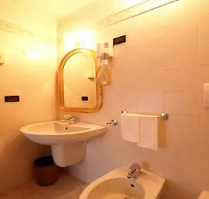 Отель Cervo